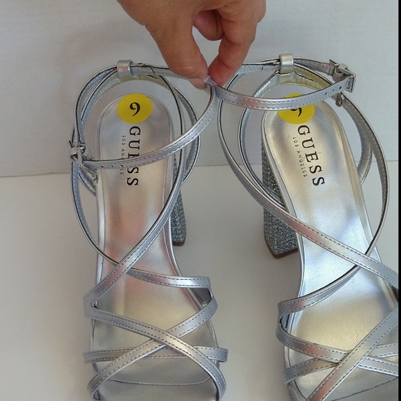 Guess silver embellished platforms heel rhinestones sandals size 9 - Picture 7 of 11